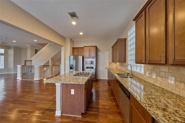 Building Photo - 2526 Bevis St