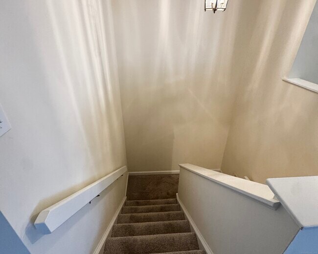 Building Photo - 1118 Foxboro Dr