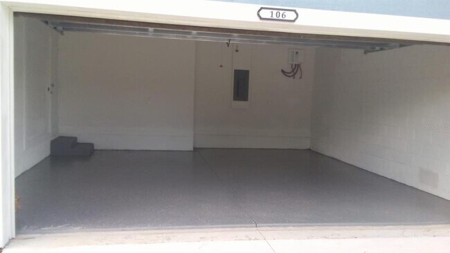 Building Photo - 106 Sparrow Ct