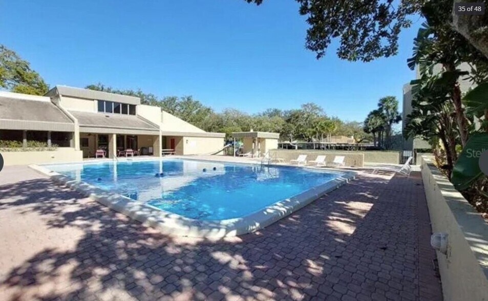 Building Photo - 13618 Greenfield Dr