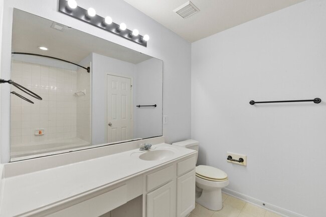 Building Photo - 15811 Vinemoss Ln