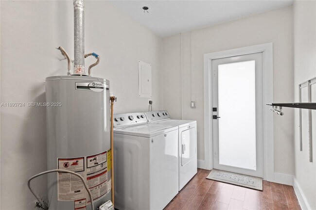 Building Photo - 8440 SW 201st St