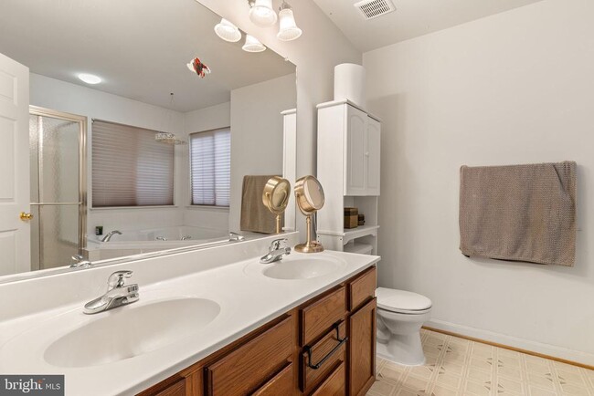 Building Photo - 9212 Arnie Ct
