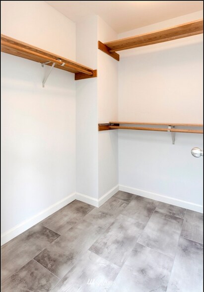 Building Photo - 2319 210th St SE