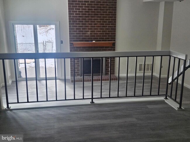 Building Photo - 1716 Julie Ct