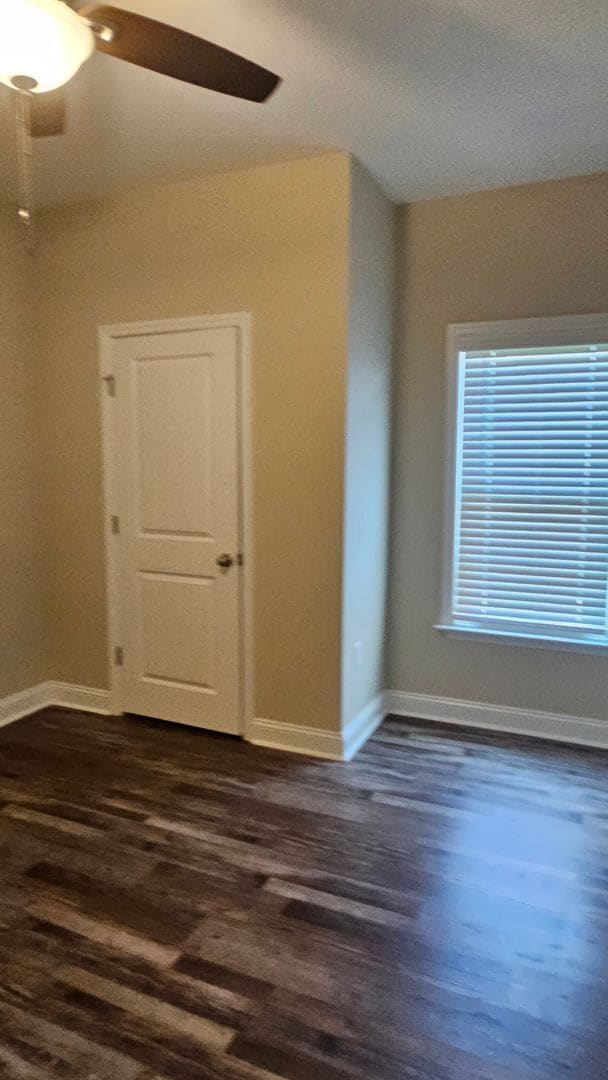 Building Photo - Knights Landing four bedroom home