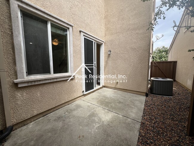 Building Photo - A Wonderful 3bd/2.5ba Natomas Home with Garage!