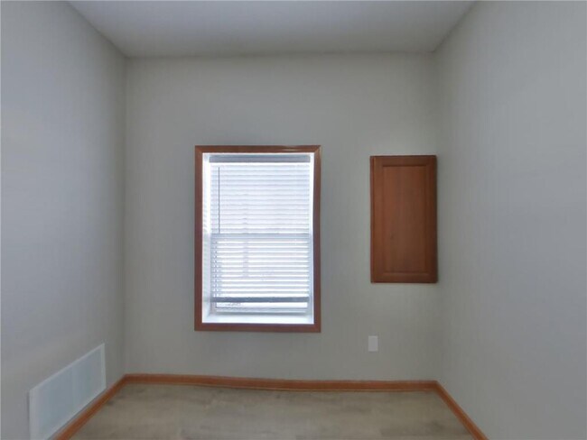 Building Photo - 1627 Fox Hunt Way