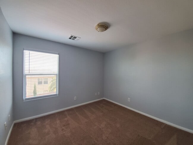 Building Photo - 11077 Crystal Crest Ct