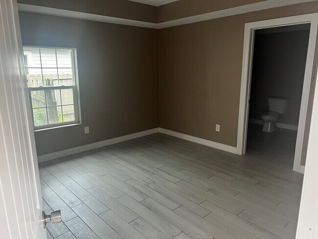 Building Photo - 7261 Terrell St