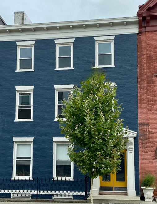 Building Photo - 358 Warren St