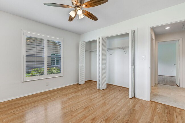 Building Photo - ** LAKEWOOD ** 3 BED / 2 BATH / GARAGE - SINGLE FAMILY HOME - GREAT LOCATION! - PET OK - ANNUAL R...