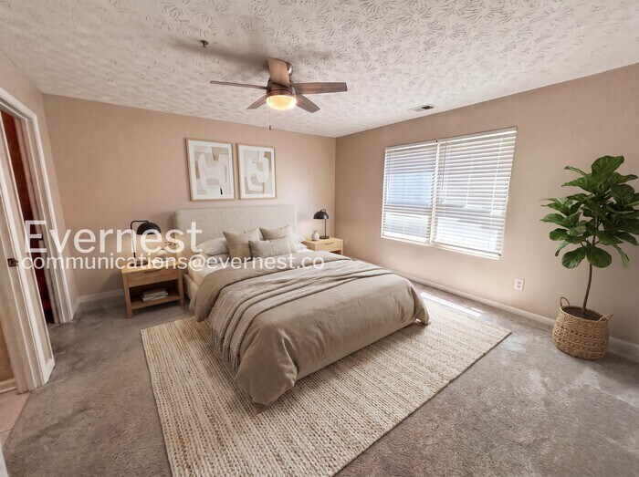 Building Photo - 7101 Fairington Ridge Cir
