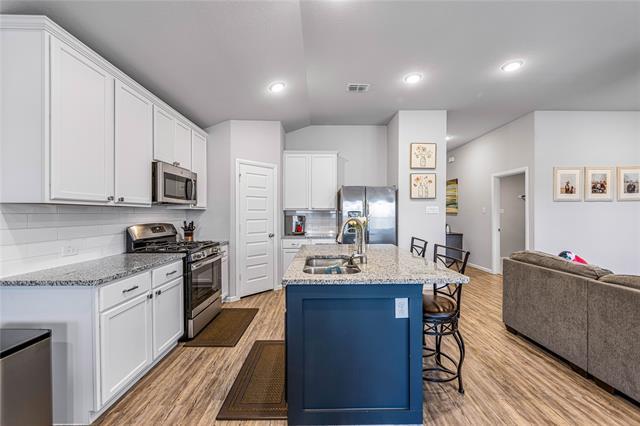Building Photo - 8816 Landergin Mesa Dr