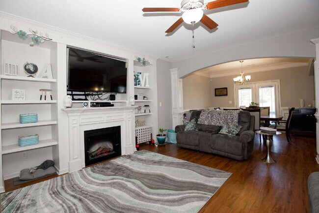 Building Photo - 3028 Helmsman Dr