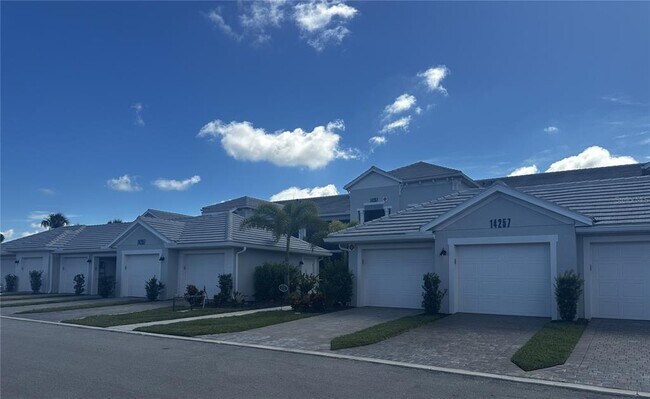 Building Photo - 14257 Heritage Landing Blvd
