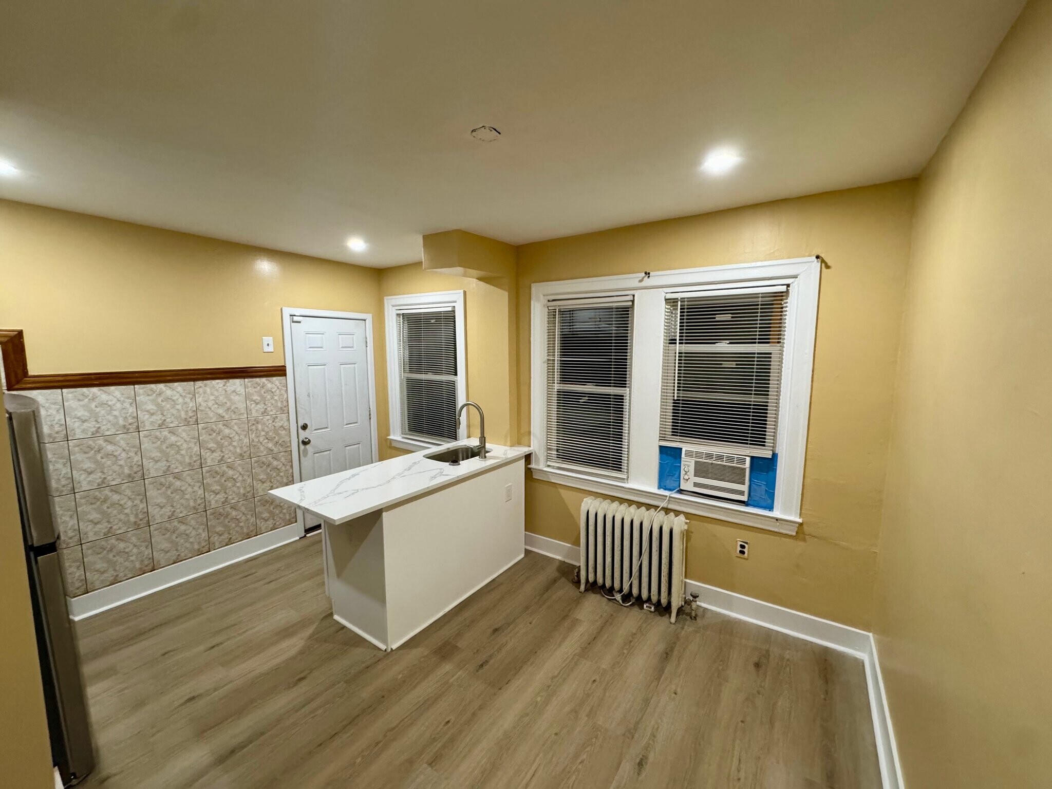 Building Photo - 4927 Wissahickon Ave