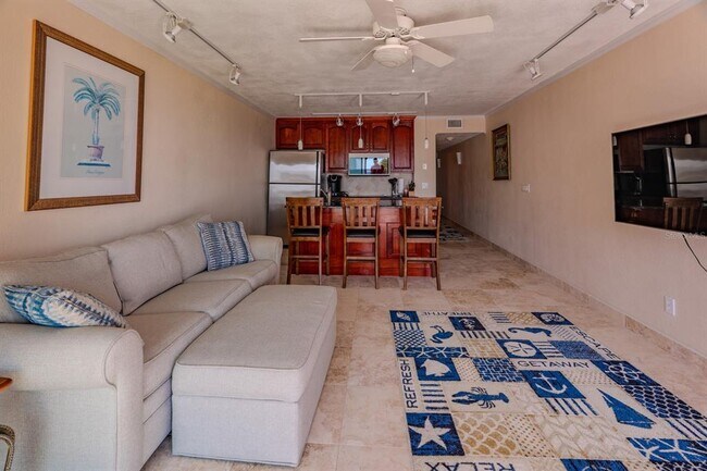 Building Photo - 2506 N Rocky Point Dr