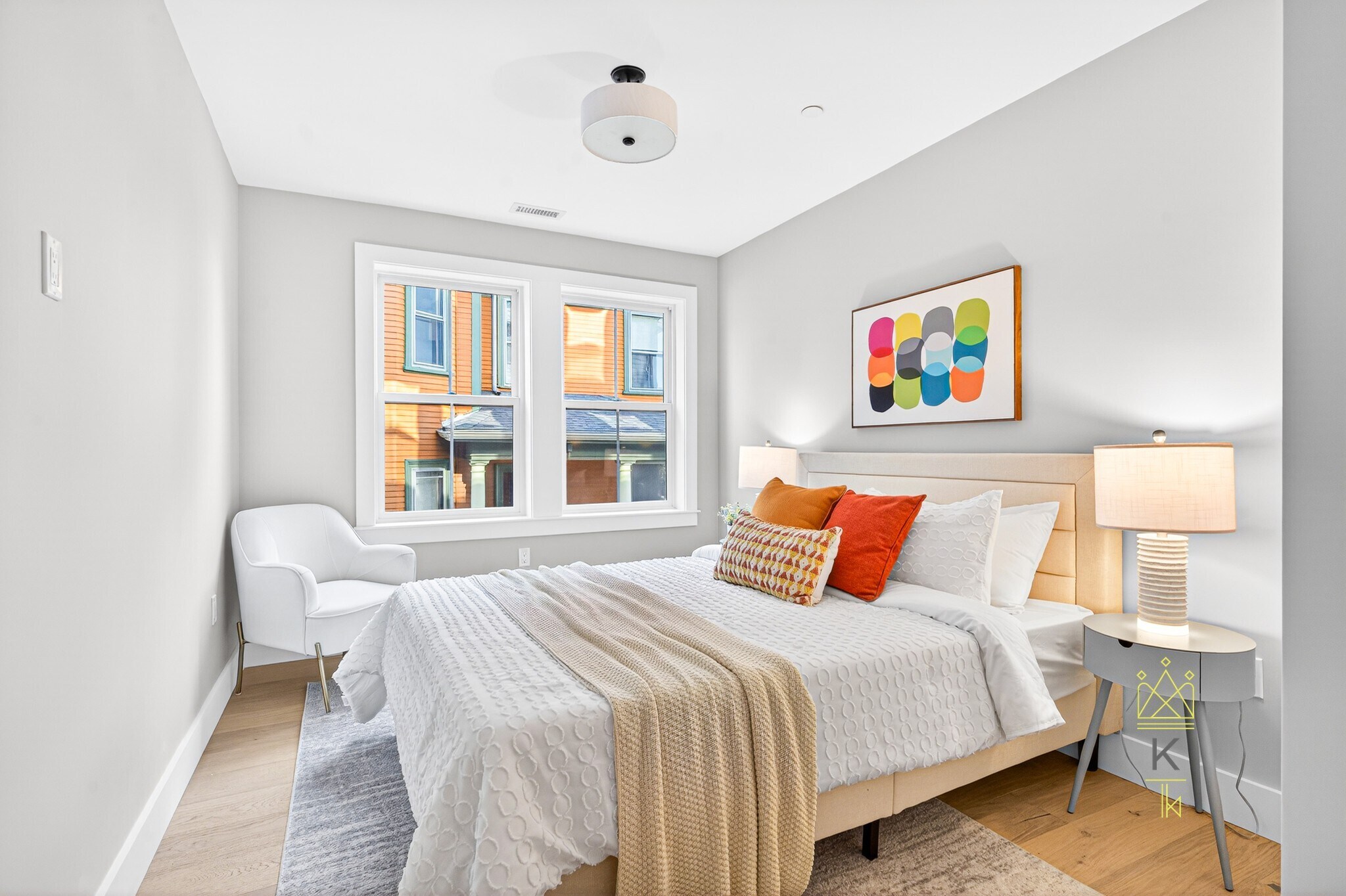 Building Photo - 584 Cambridge St