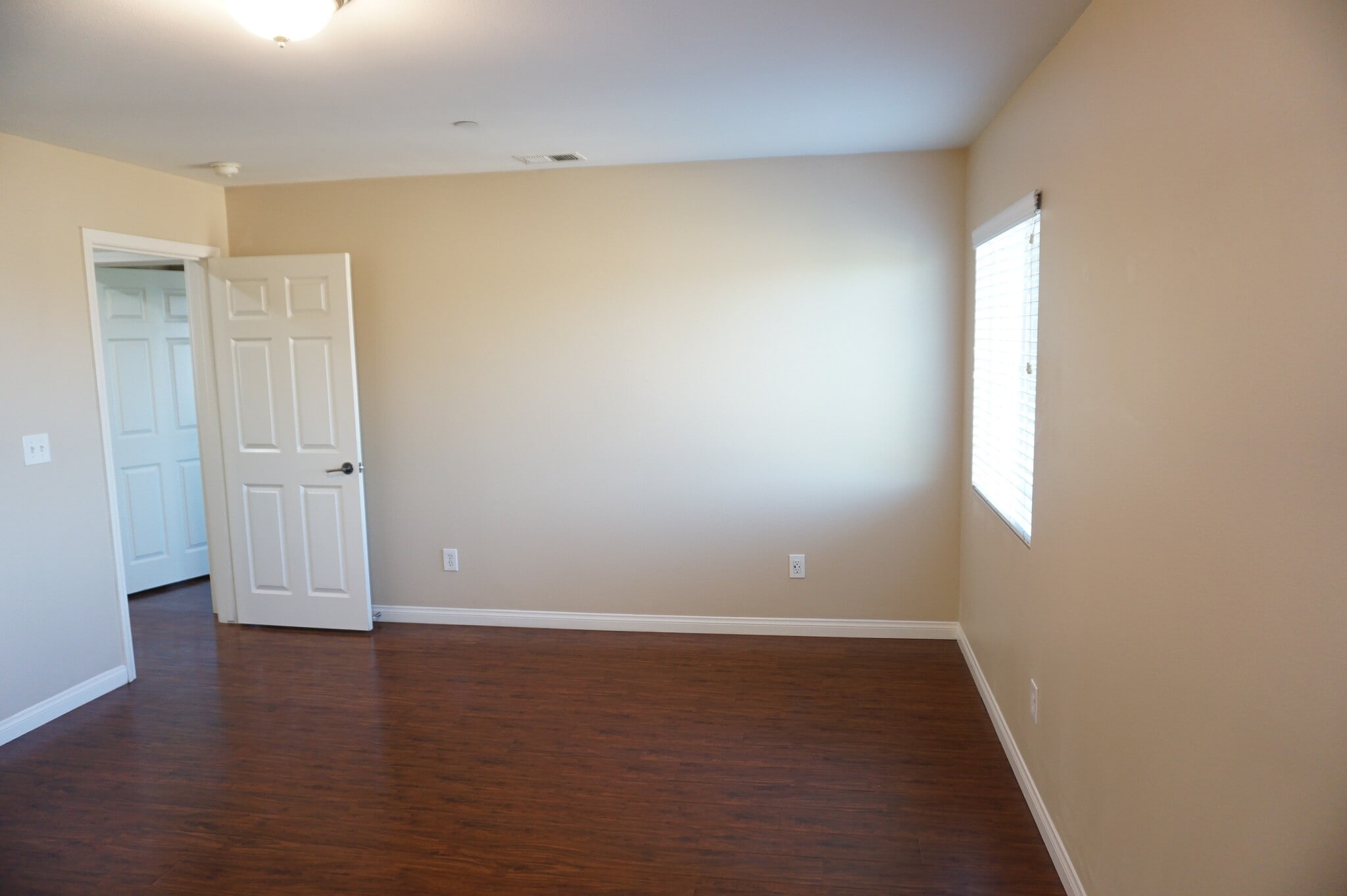 Building Photo - 11855 Birch Grove Ln