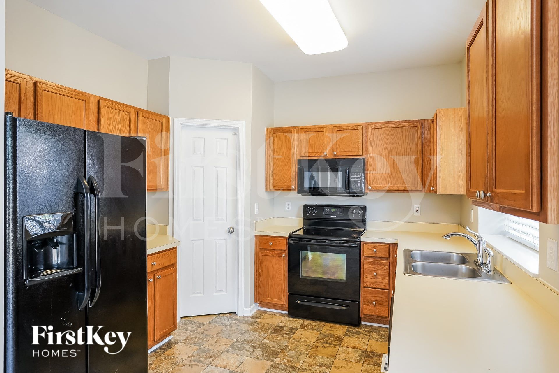 Building Photo - 4018 Maid Marion Ct