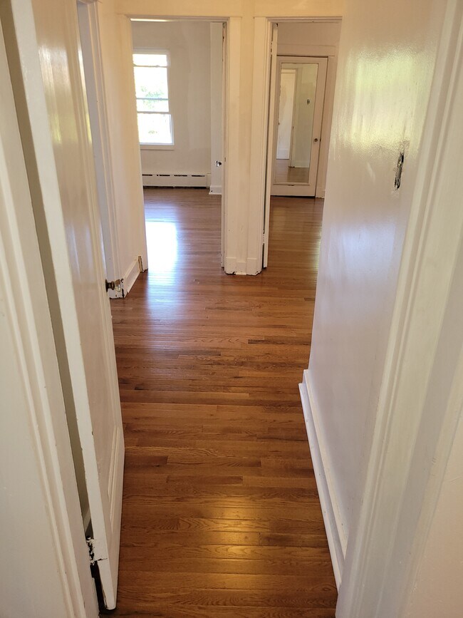 Building Photo - 2538 Beechwood Blvd