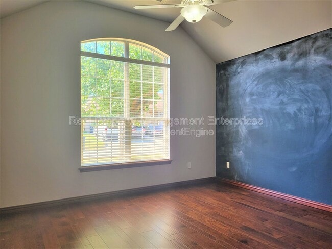 Building Photo - 8821 NW 120th St