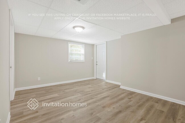 Building Photo - 5668 Beechwood Dr SW
