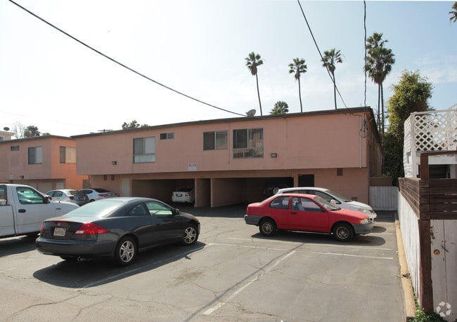 Building Photo - 2627 5th St