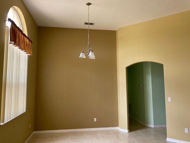 Building Photo - Clermont/Timberlane Phase 1
