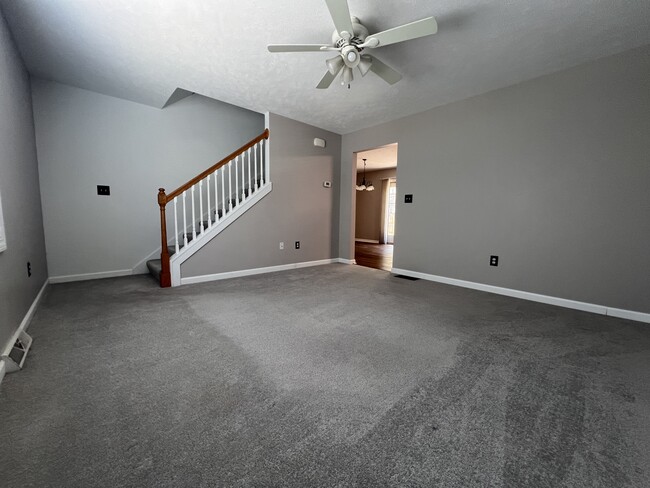 Building Photo - 848 Quadrilla St