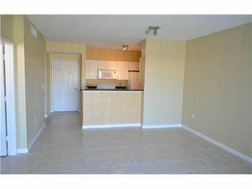 Building Photo - 630 S Sapodilla Ave
