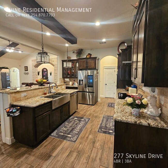 Building Photo - 277 Skyline Dr