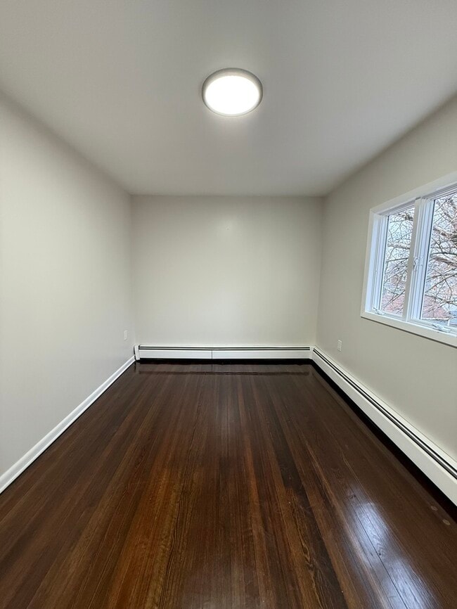 Building Photo - 255 N 1st Ave