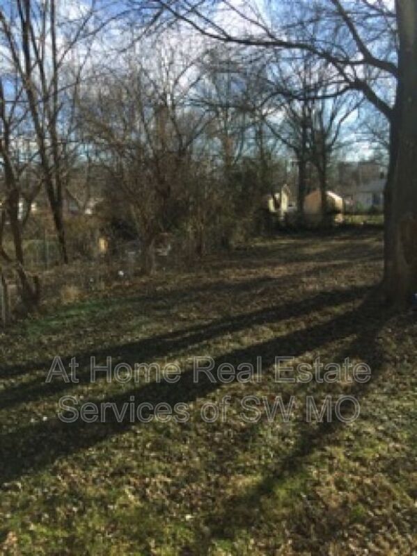 Building Photo - 2810 W College St