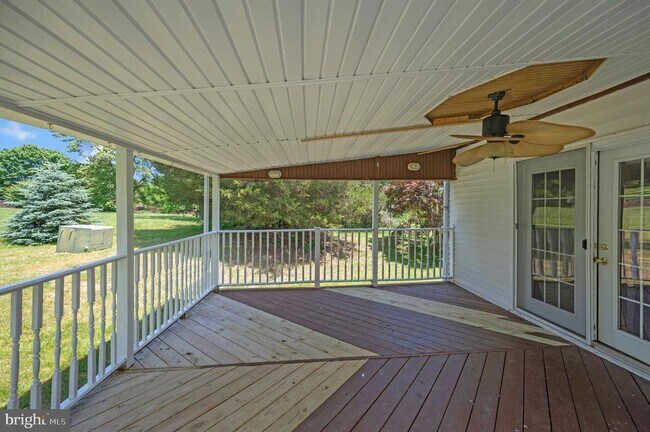 Building Photo - 5063 Tara Dr