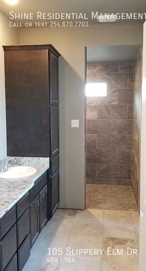 Building Photo - 105 Slippery Elm Dr