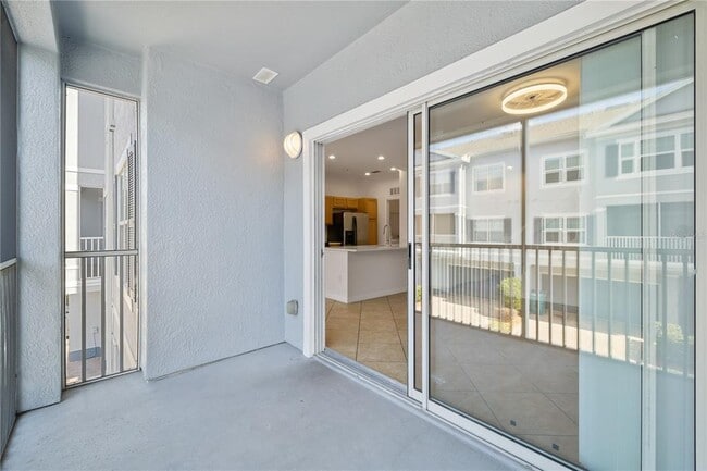 Building Photo - 2532 Grand Central Pkwy