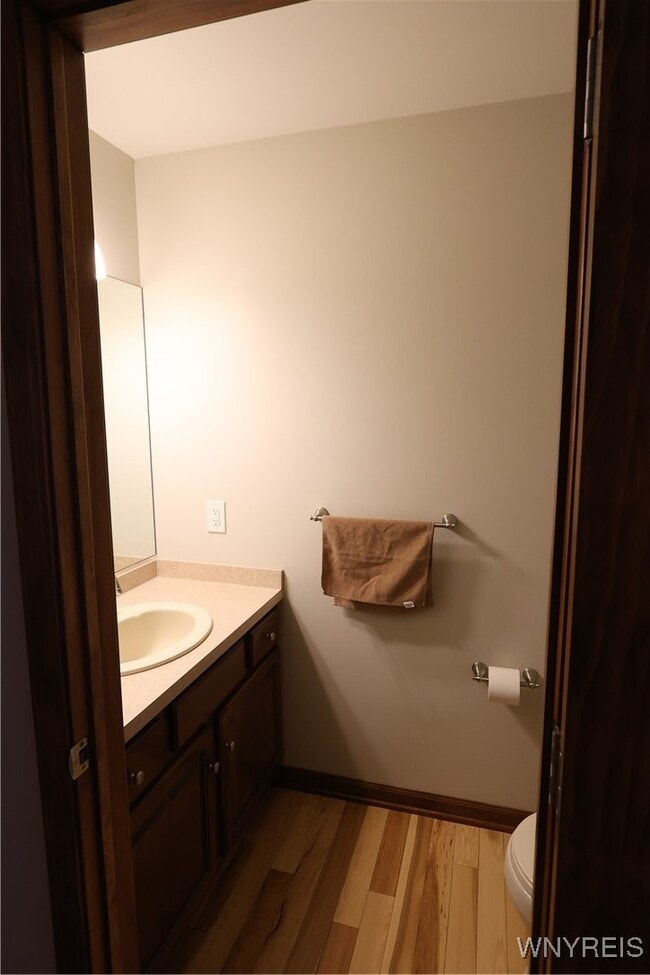 Building Photo - 40 Vassar Dr