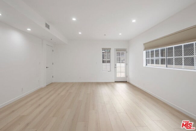 Building Photo - 2222 Neilson Wy