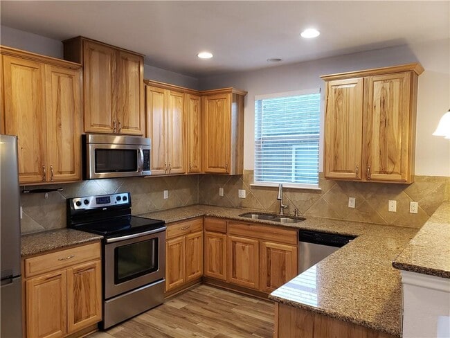 Building Photo - 6517 Kirkwynd Dr