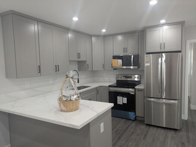 Building Photo - Brand New 2 Bedroom / 2 Bath ADU – Private...