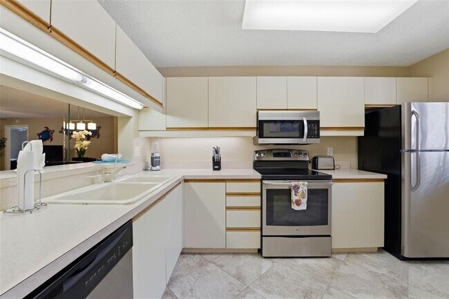 Building Photo - 5501 Ashton Way