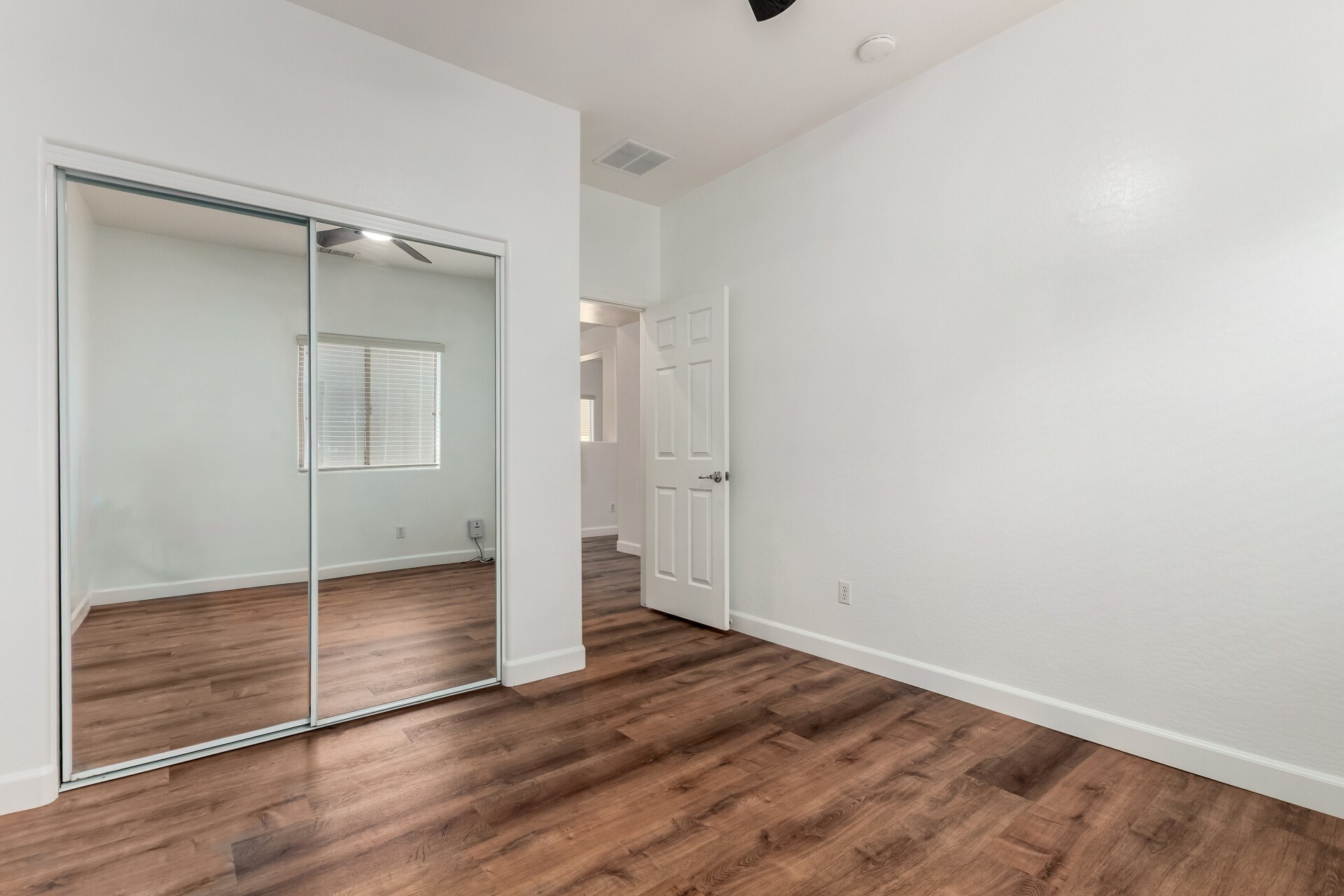 Building Photo - 41229 N Stenson Dr
