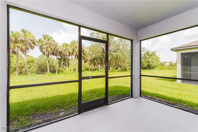 Building Photo - 10820 Firebush Cir