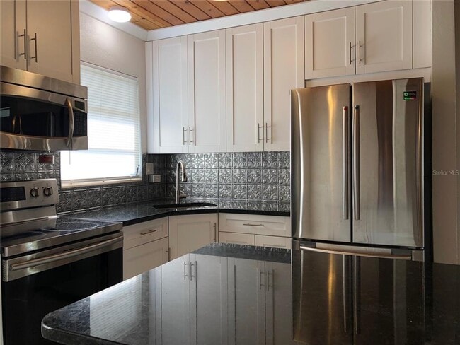 Building Photo - 80 Beverly Cir