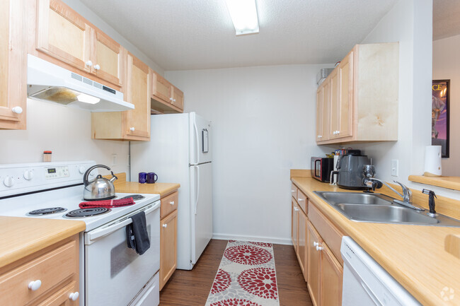 Interior Photo - WESTFIELD DUPLEXES