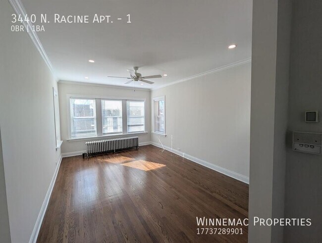 Building Photo - 3440 N Racine Ave
