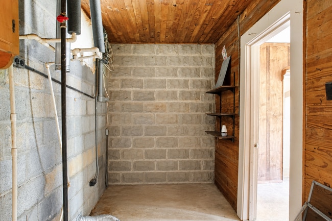 Building Photo - 194 Ouachita 54