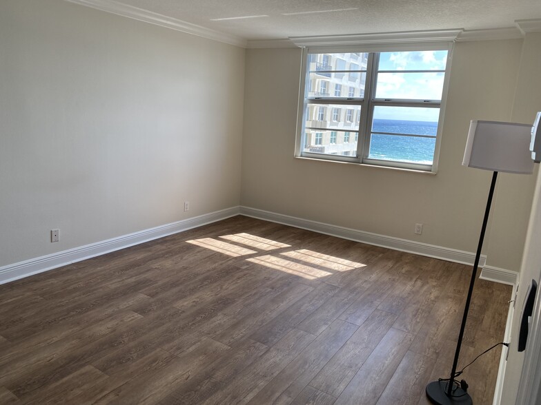 Primary Bedroom - 1900 S Ocean Blvd